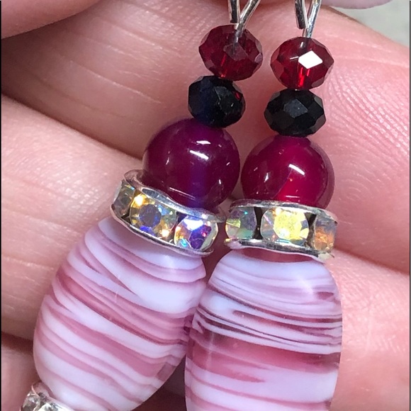 Glass and pink agate earrings in silver accents, burgundy hues - Picture 5 of 9